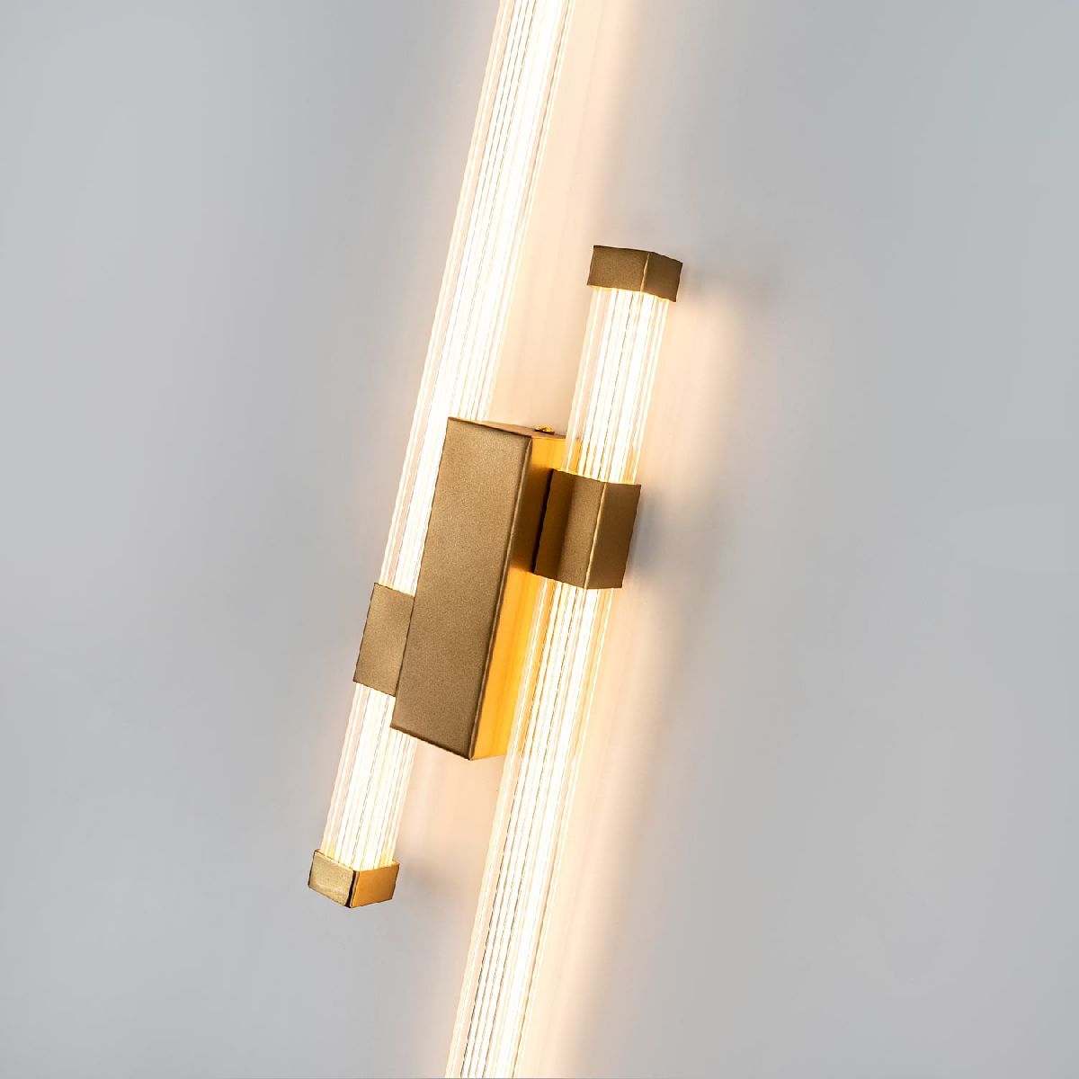 настенный светильник led4u l2240-750 bs