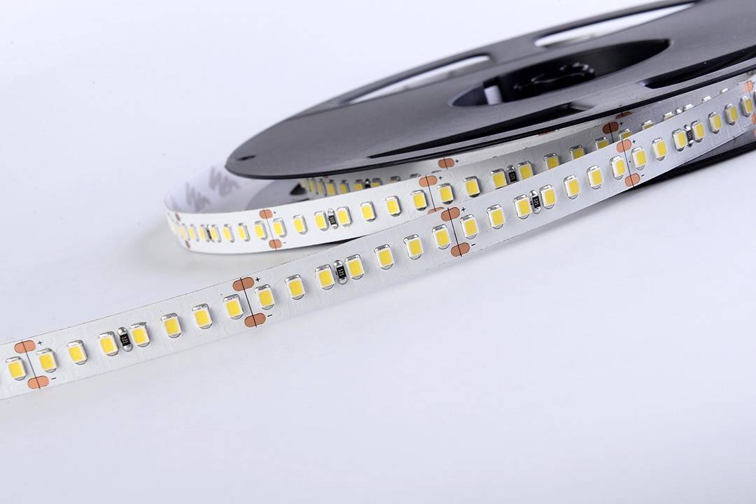 светодиодная лента designled dsg2168-24-nw-33 001819