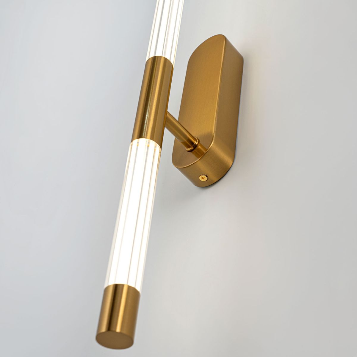 настенный светильник modestyle ms.1230.640 bs