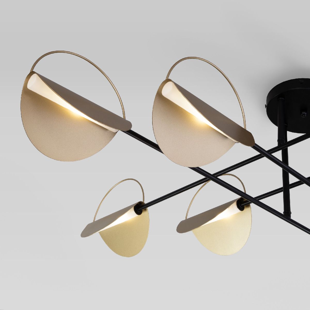 потолочная люстра eurosvet grazia 70148/8 черный/золото smart a062043