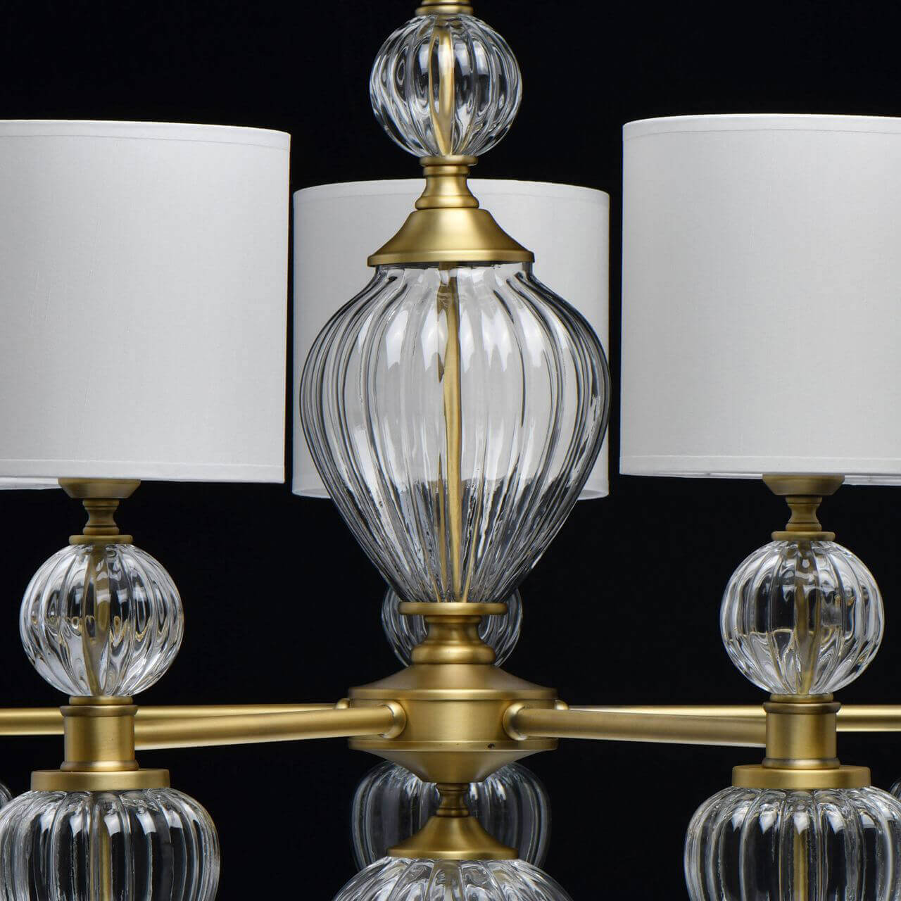 подвесная люстра chiaro оделия 619011305