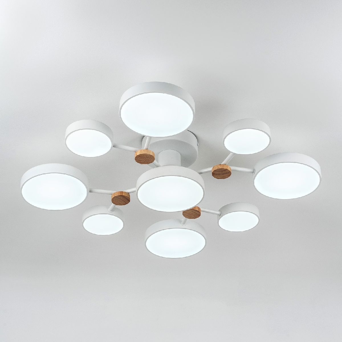 потолочная люстра led4u l3201-780 wt