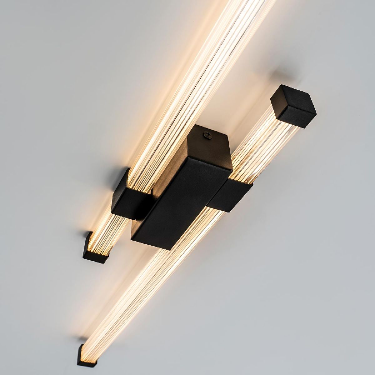 настенный светильник led4u l2240-750 bk