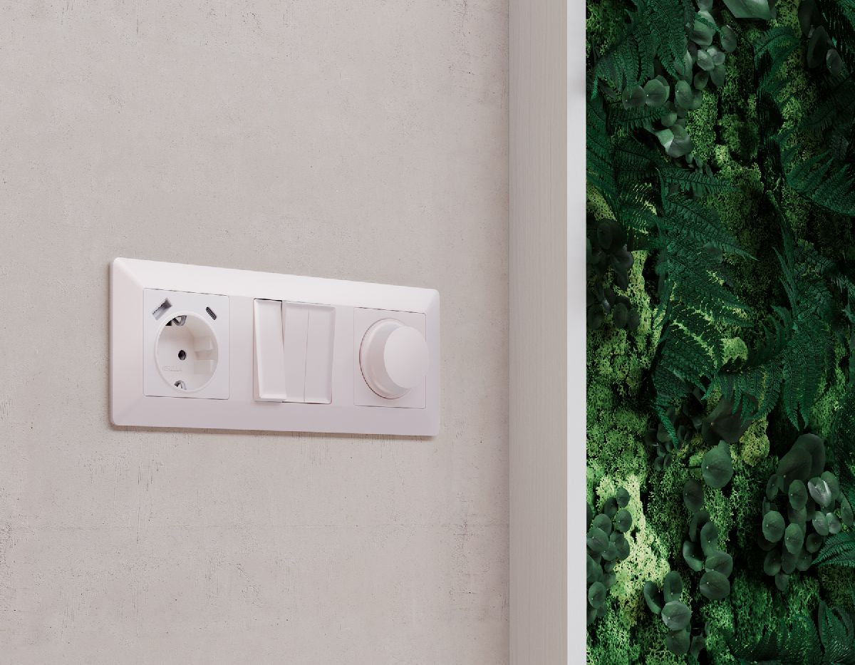 лицевая панель для выключателя трехклавишного ambrella volt alfa ap2050