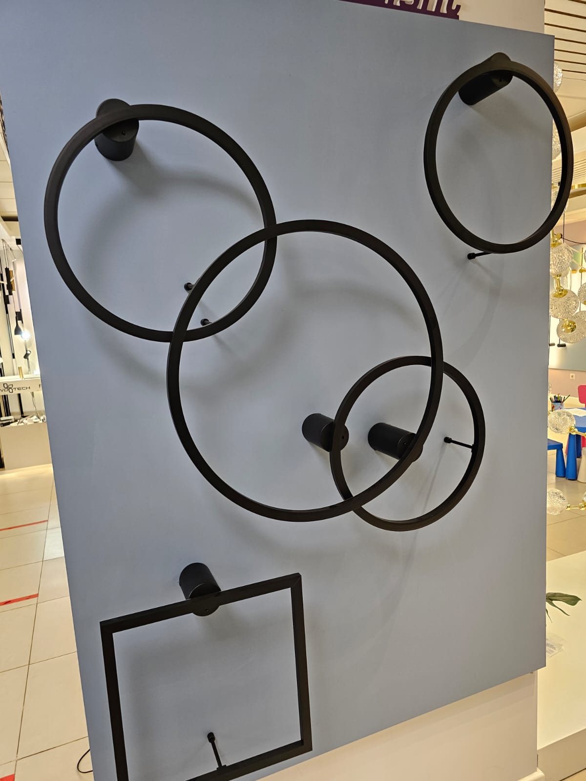 настенный светодиодный светильник odeon light omen 4385/18wl