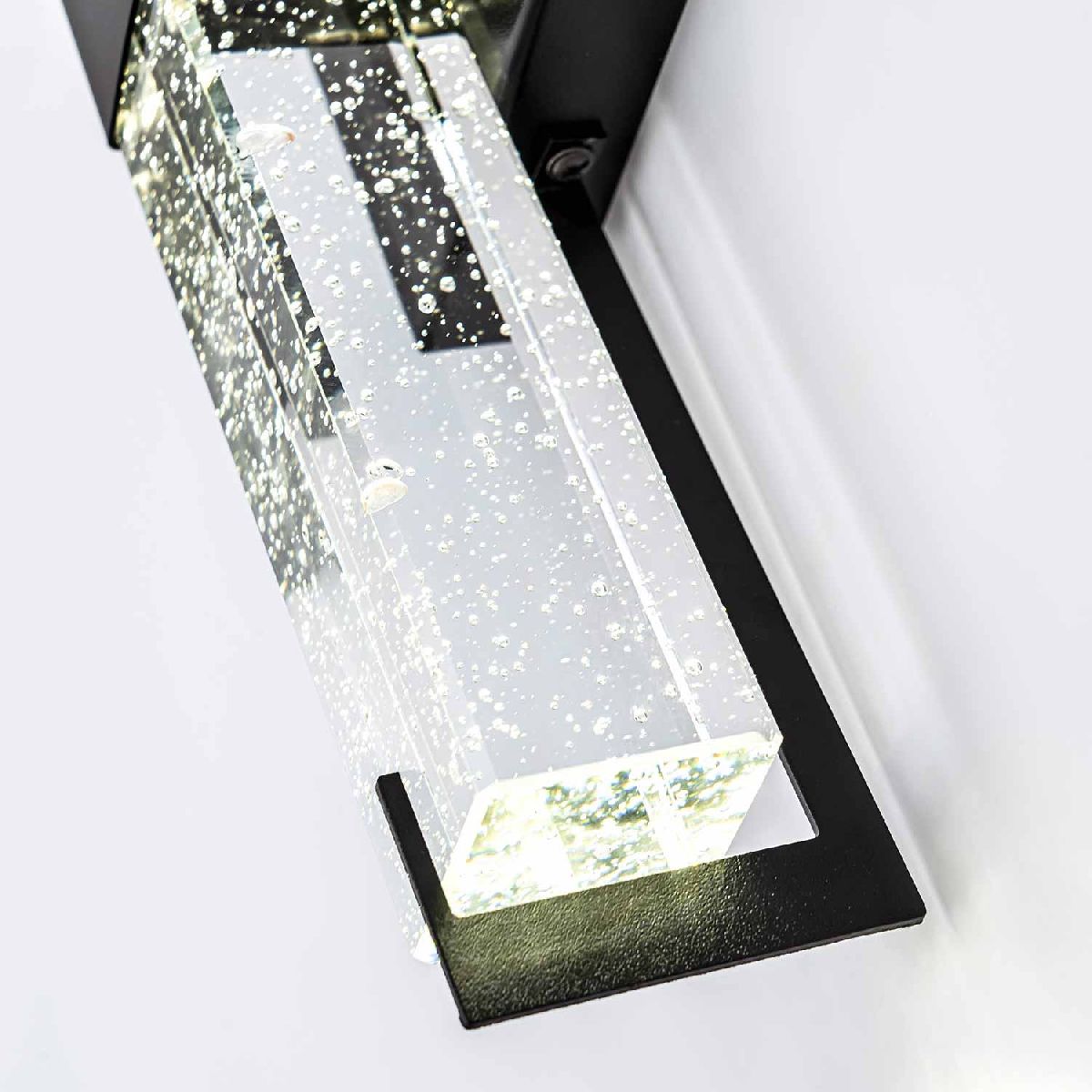 настенный светильник modelux ml.546.430 bk