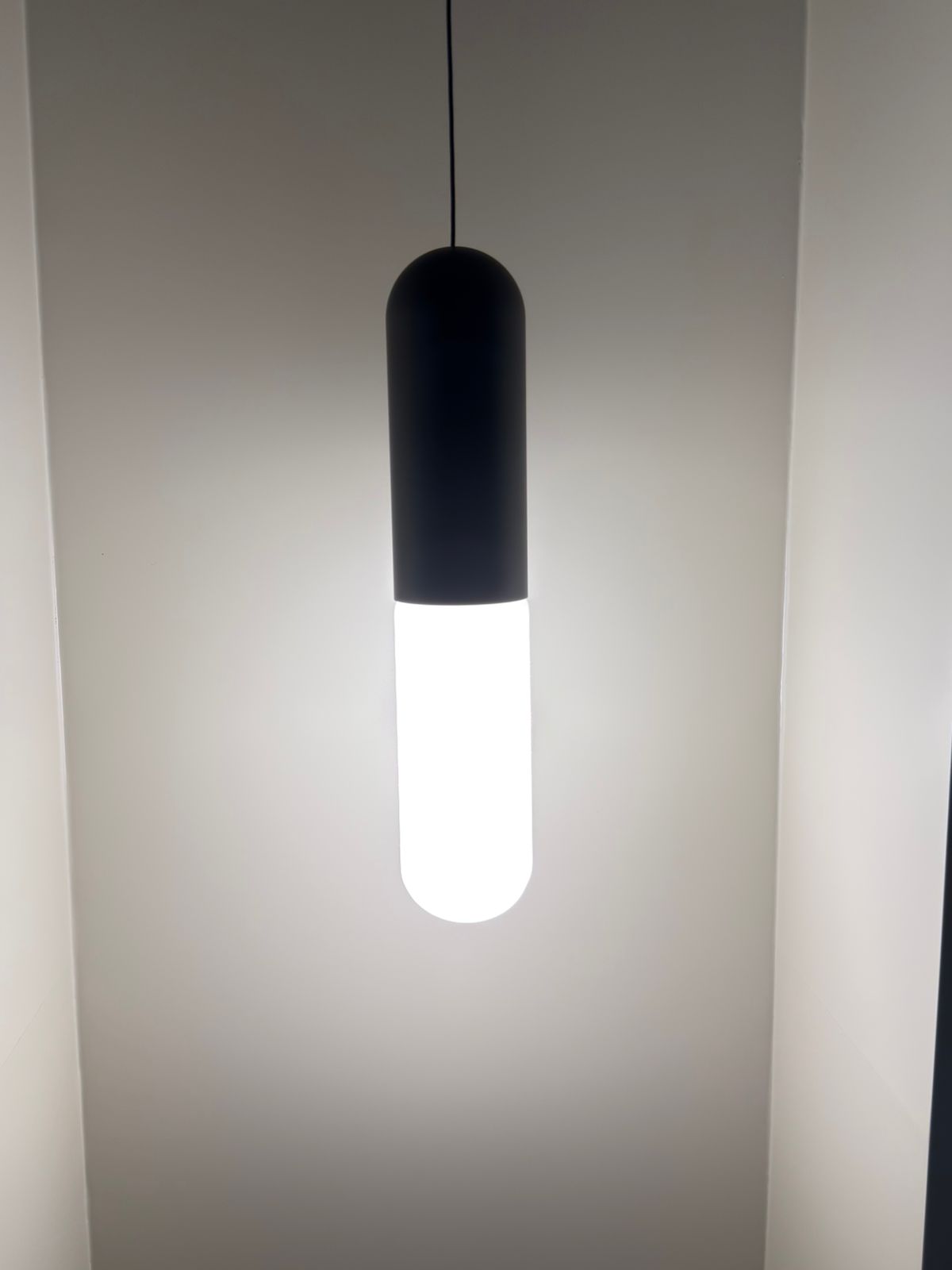 подвесной светодиодный светильник maytoni technical mist p101pl-l300-12w3k-b