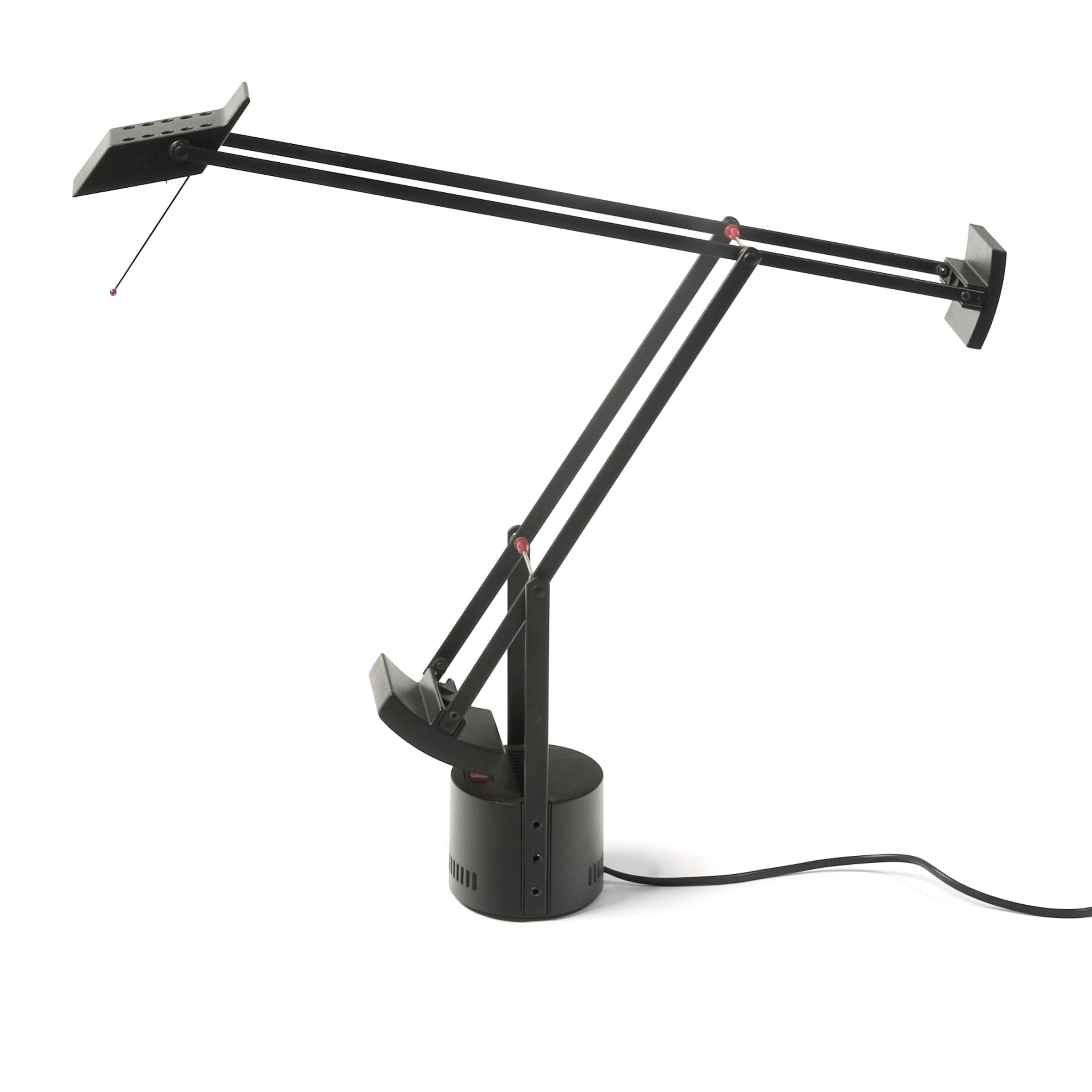 настольная лампа tizio led black artemide