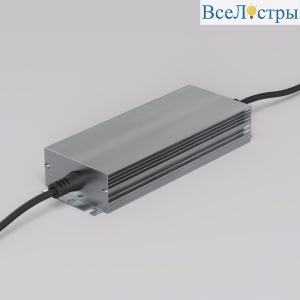 TR5720-BK