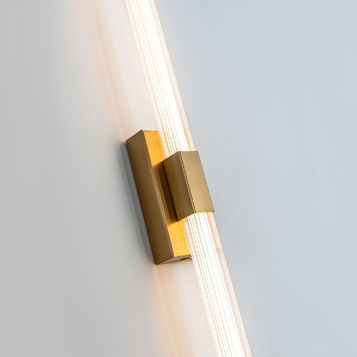 настенный светильник led4u l2241-600 bs