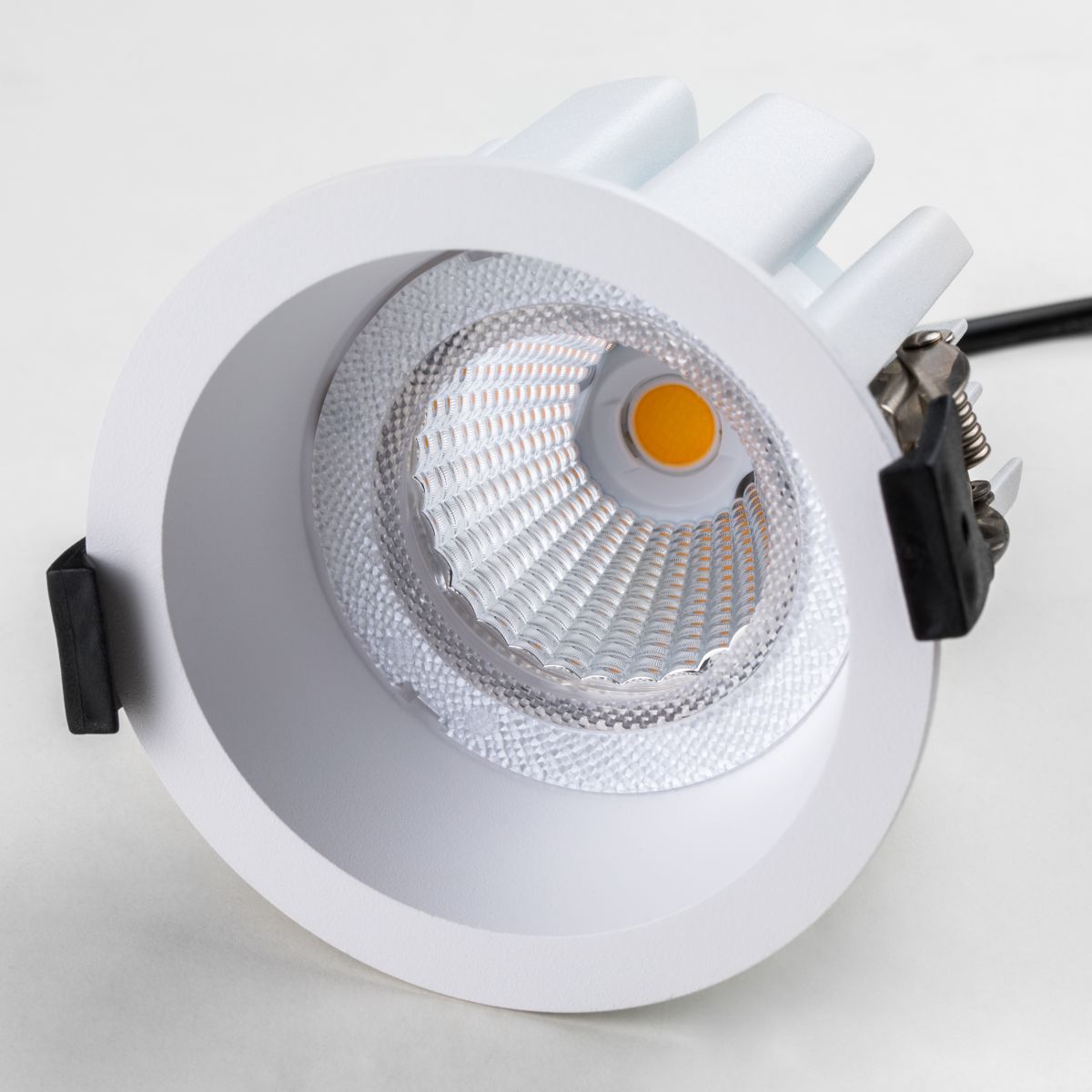 встраиваемый светильник lightstar ciclone 385046