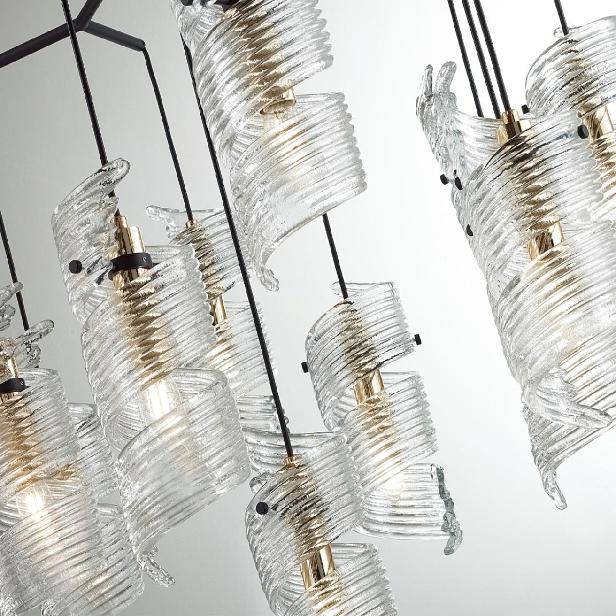 люстра на штанге odeon light fusilli modern 5439/13