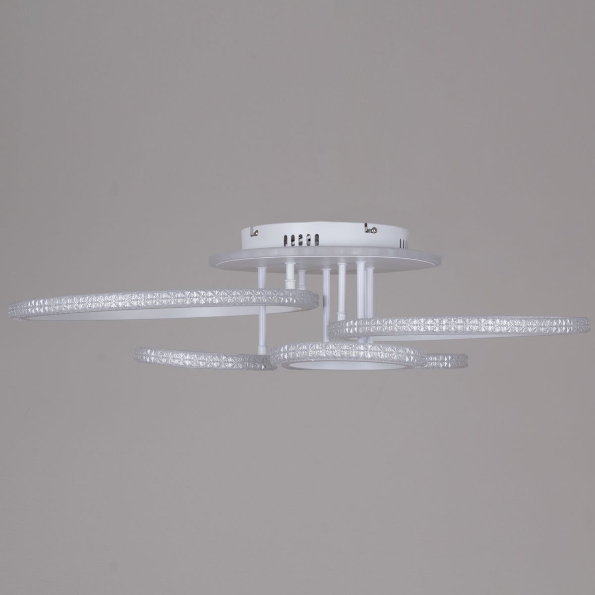 потолочная люстра reluce 06334-0.3-05 wh (rgb)
