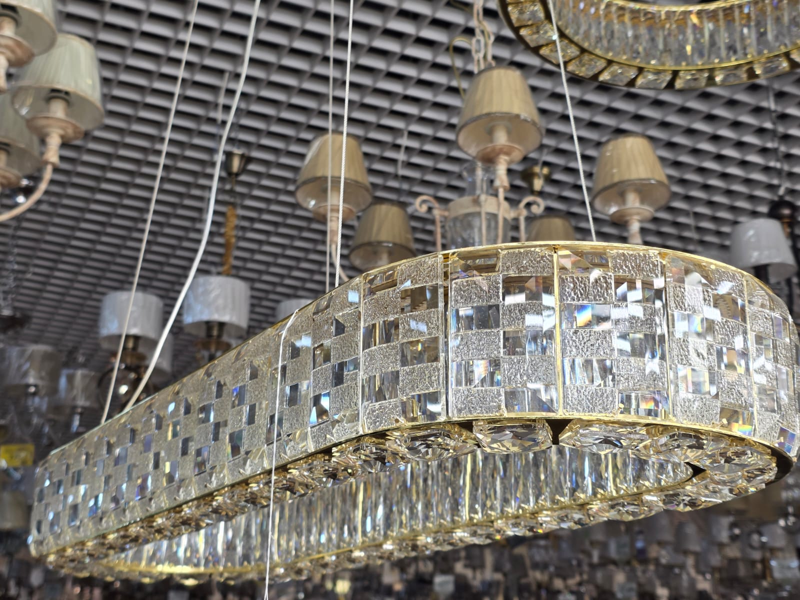 подвесная люстра maytoni castello mod336pl-l130g3k