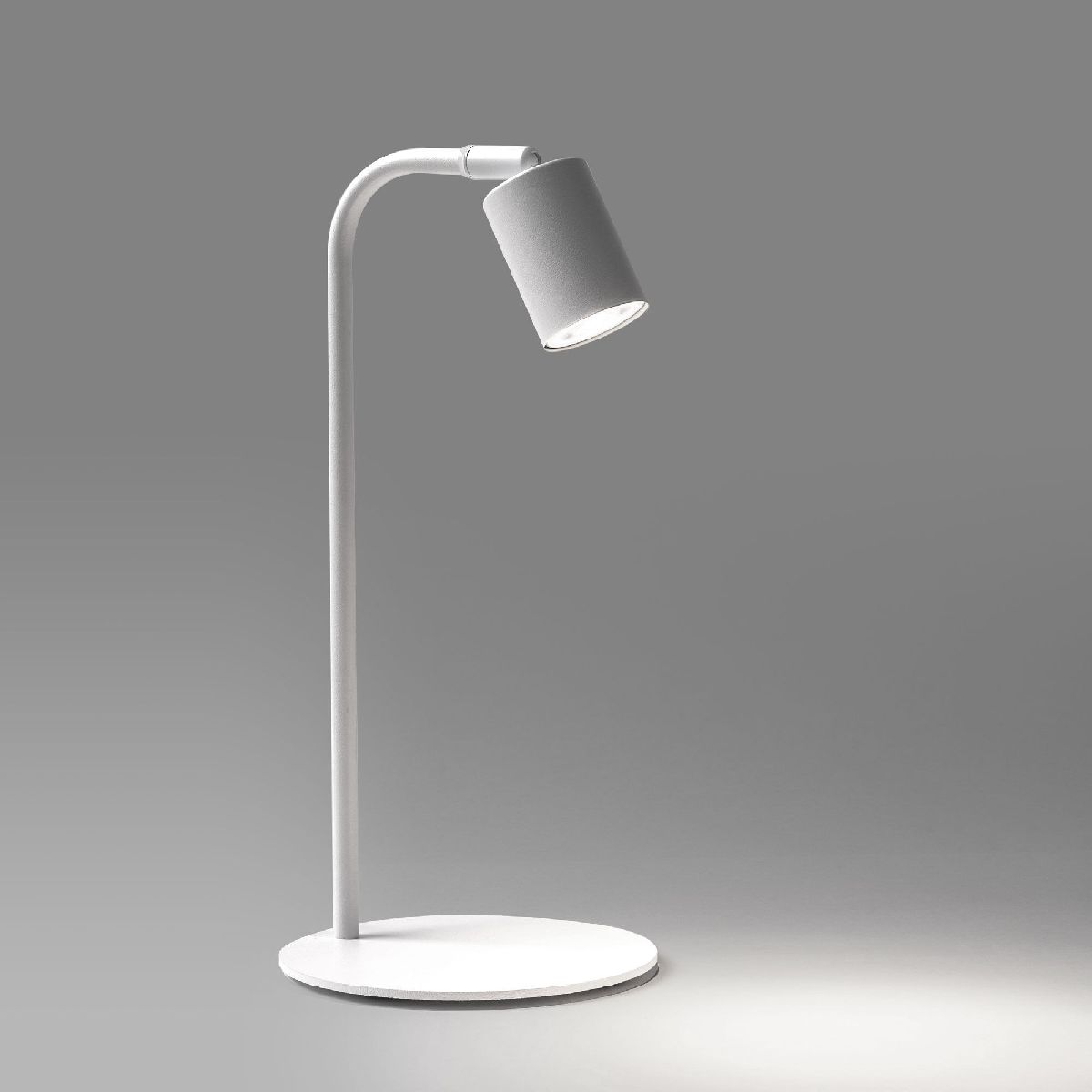 настольная лампа tk lighting 5490 logan white a065375