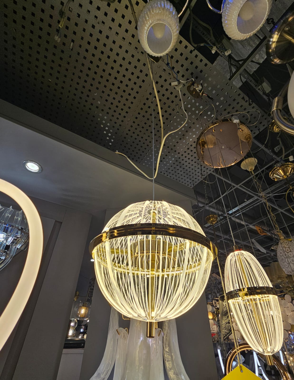 подвесной светильник arte lamp andromeda a2089sp-5go
