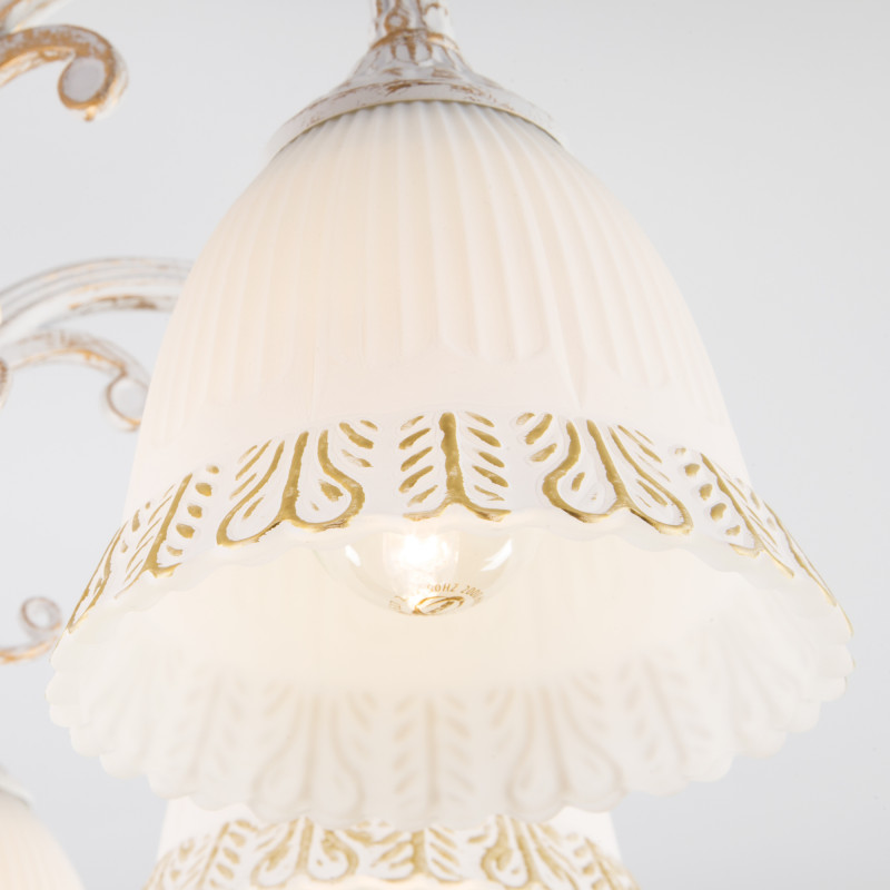 люстра на штанге eurosvet 60107/8 белый с золотом