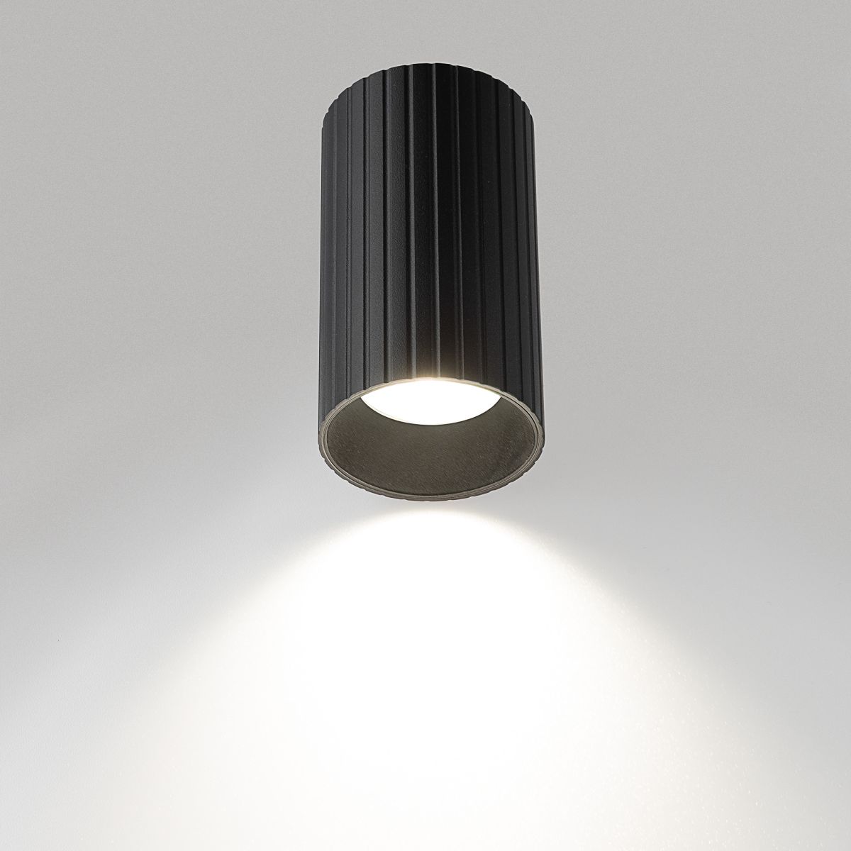 накладной светильник citilux axel cl512111r