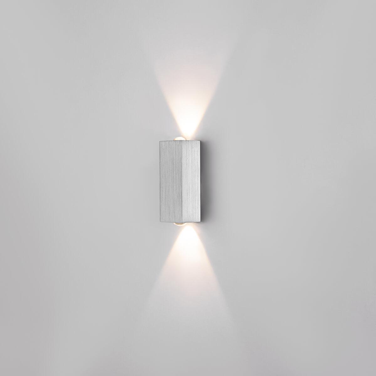 настенный светодиодный светильник elektrostandard petite led 40110/led сталь 4690389176838