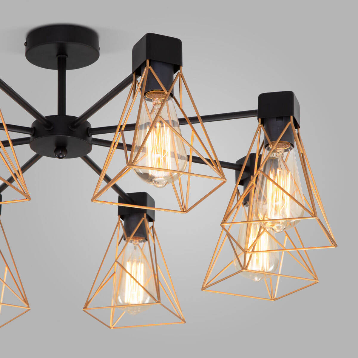 люстра на штанге eurosvet trappola 70107/8 черный/латунь a061403