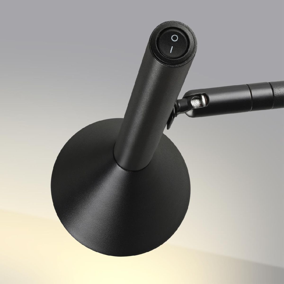 спот odeon light izzy 7031/1w