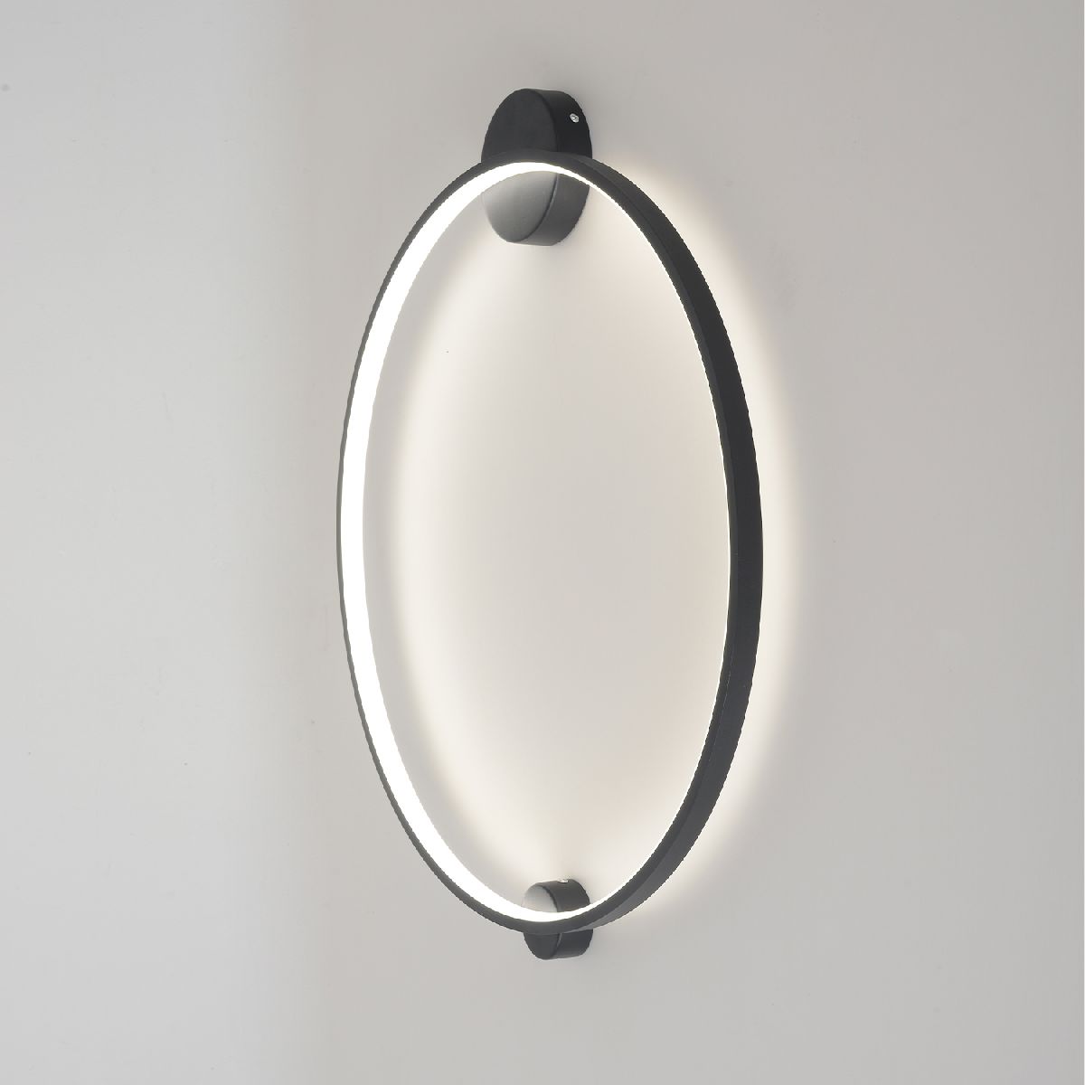 настенный светильник crystal lux real ap26w led black
