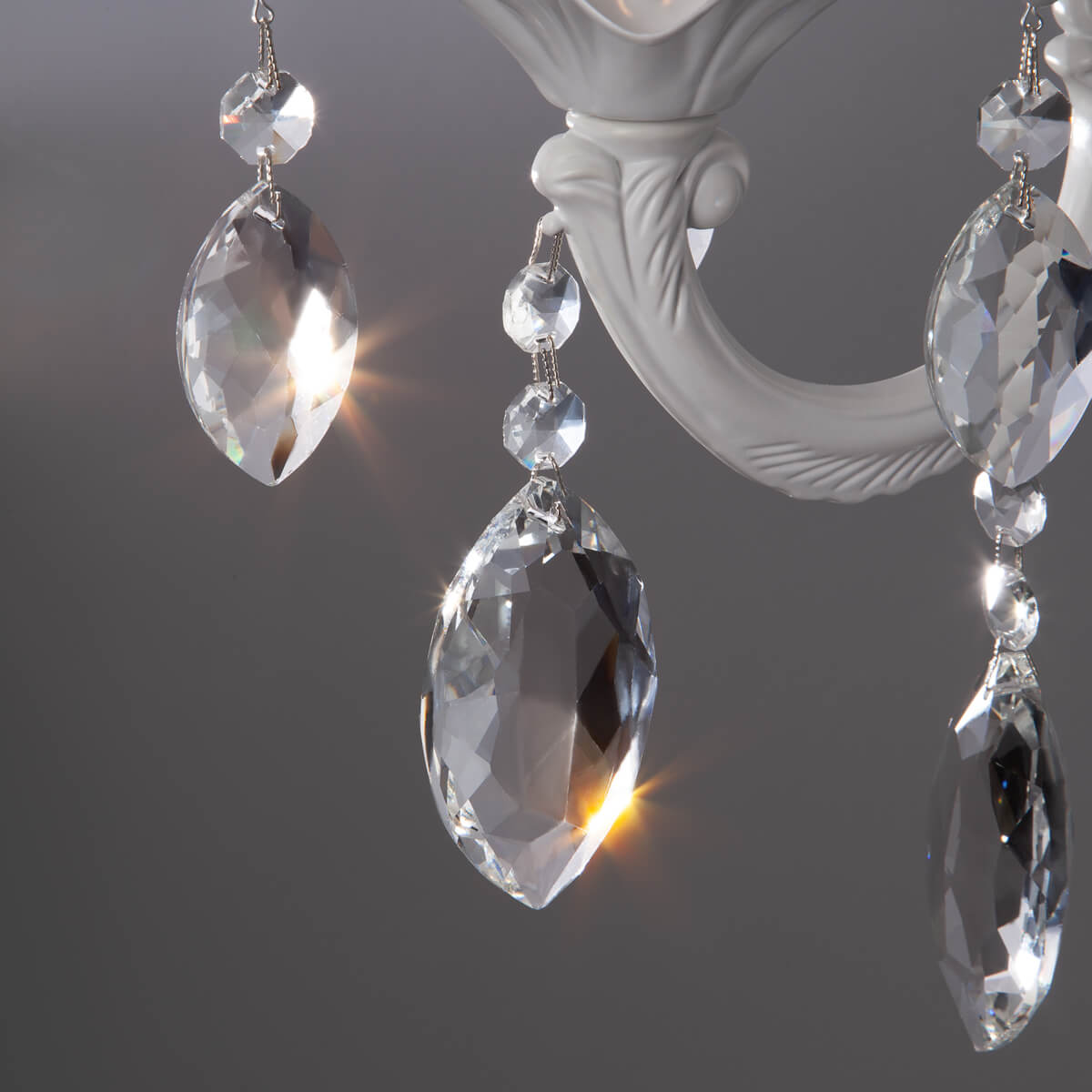 бра eurosvet 10108/1 белый/прозрачный хрусталь strotskis