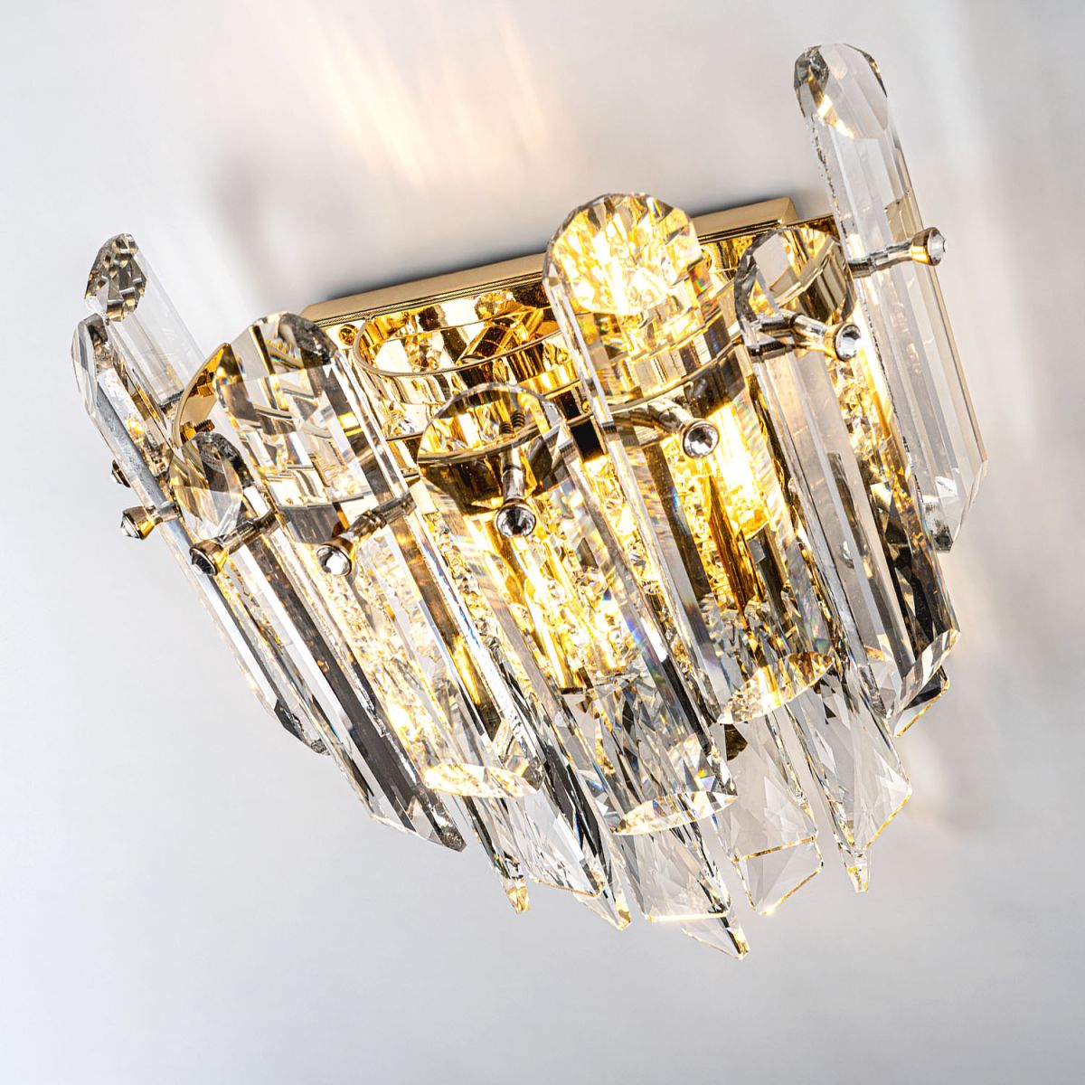 настенный светильник modelux ml.7088.290 gd