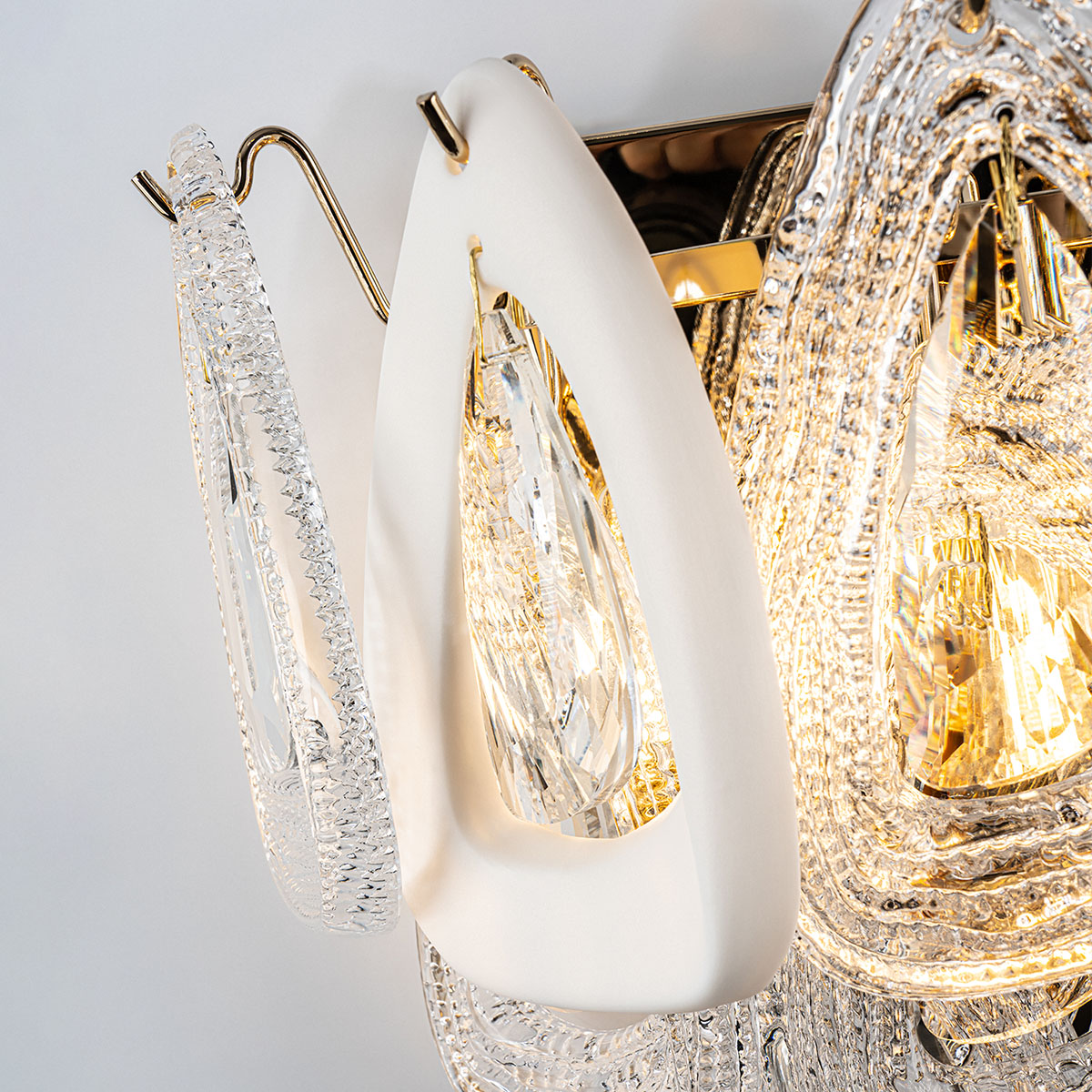 настенный светильник modelux ml.6775.305 gd