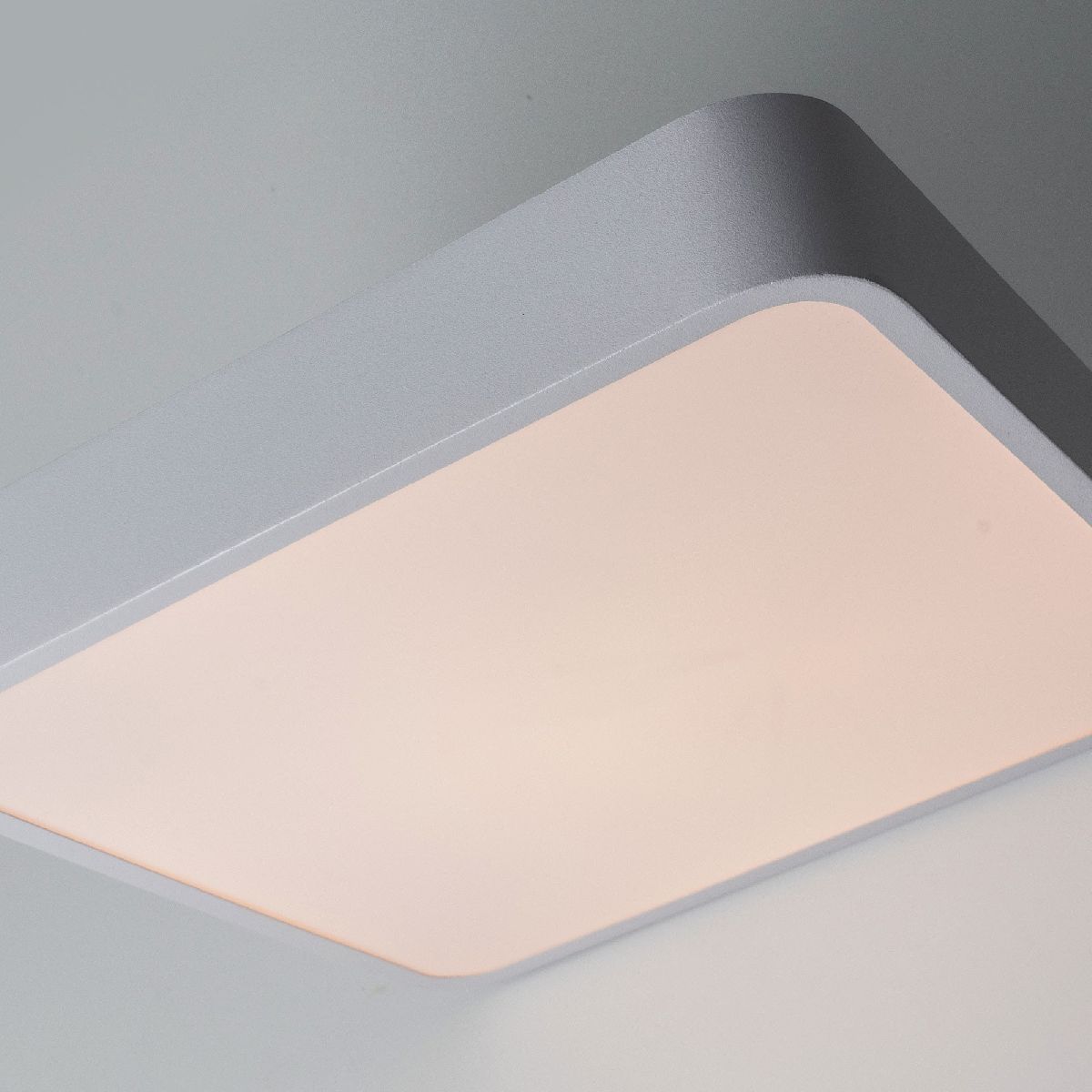 потолочный светильник led4u l2022-300 wh
