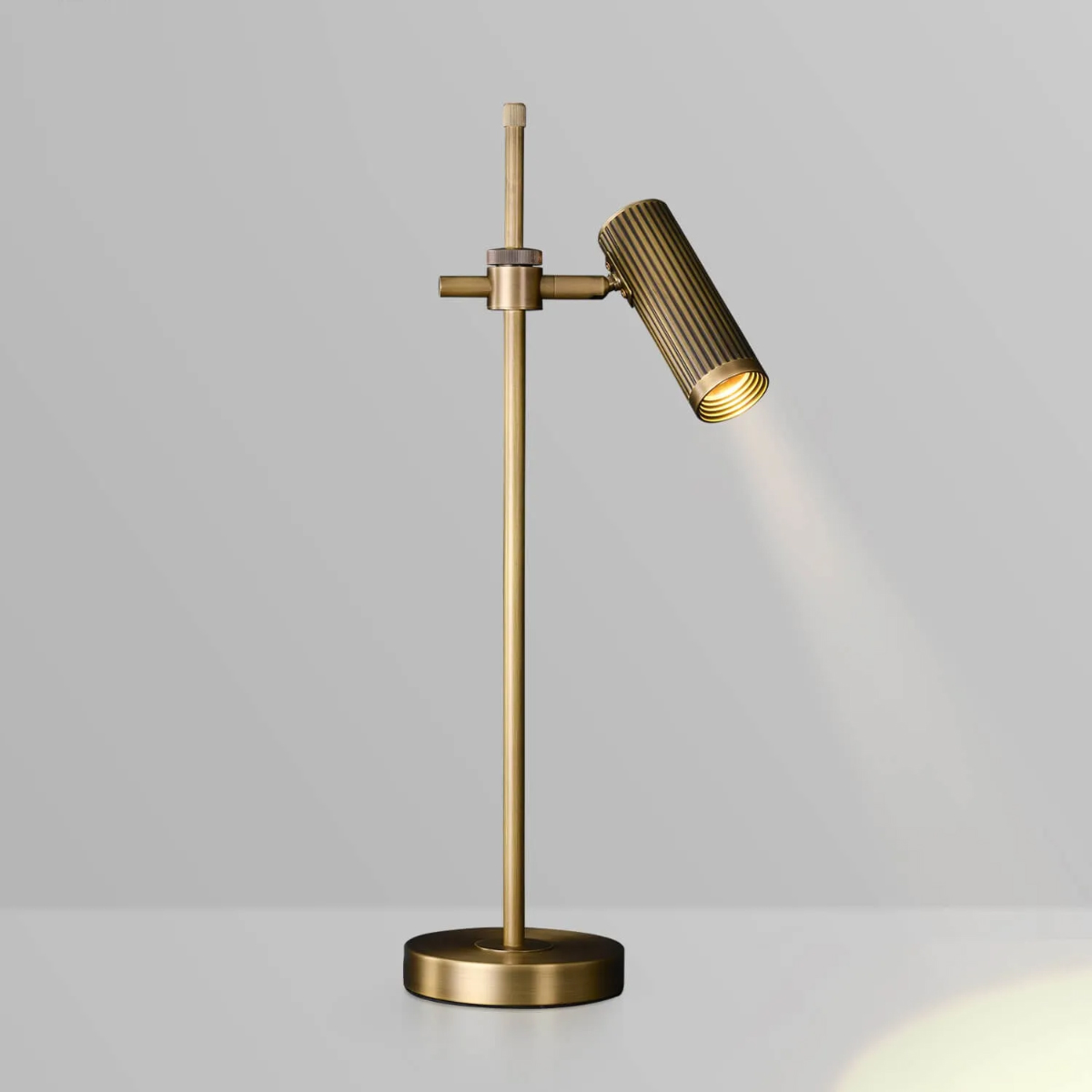 настольная лампа delight collection table lamp mt8906-1t antique brass