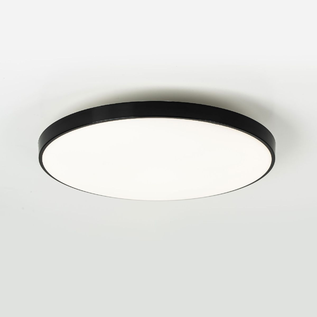 потолочный светильник ledtrec lt305-270