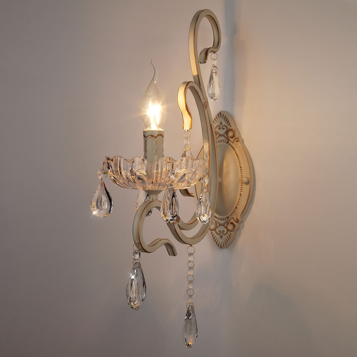 бра eurosvet 12205/1 белый strotskis