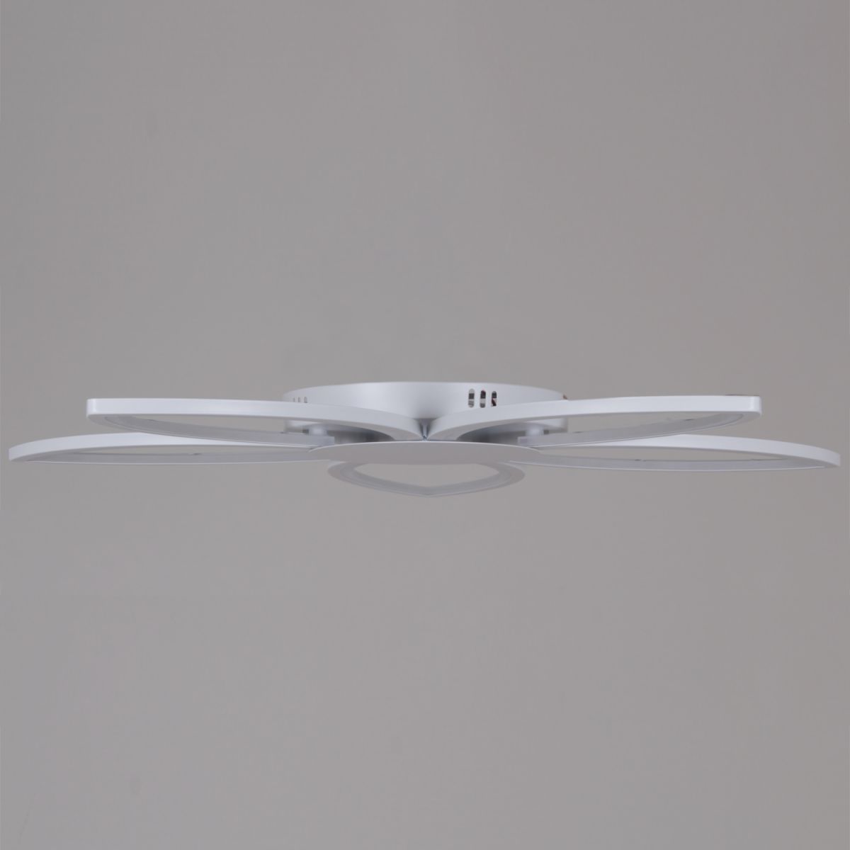 потолочная люстра reluce 09877-0.3-05 wh