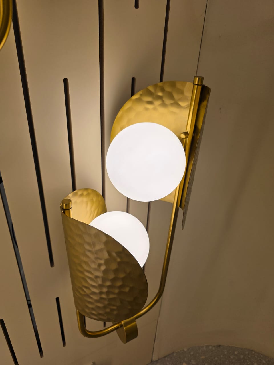 настенный светильник maytoni tropic mod164wl-02bs1