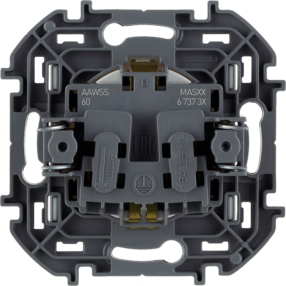 розетка с/з со шторками legrand inspiria 673730