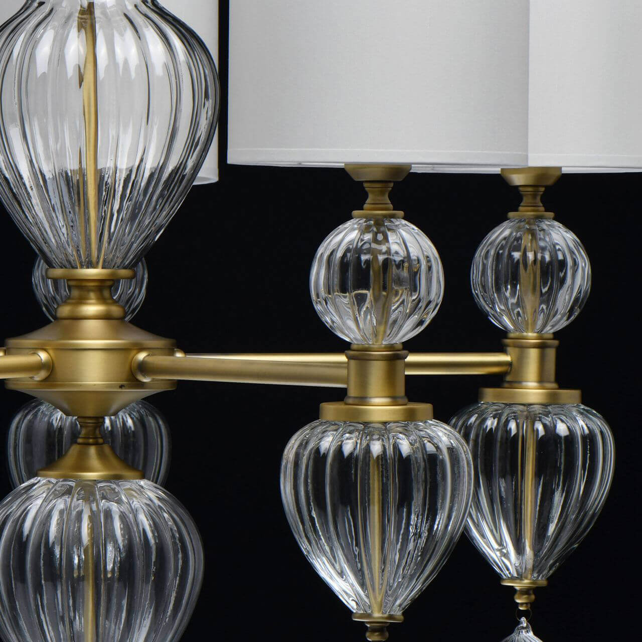 подвесная люстра chiaro оделия 619011305