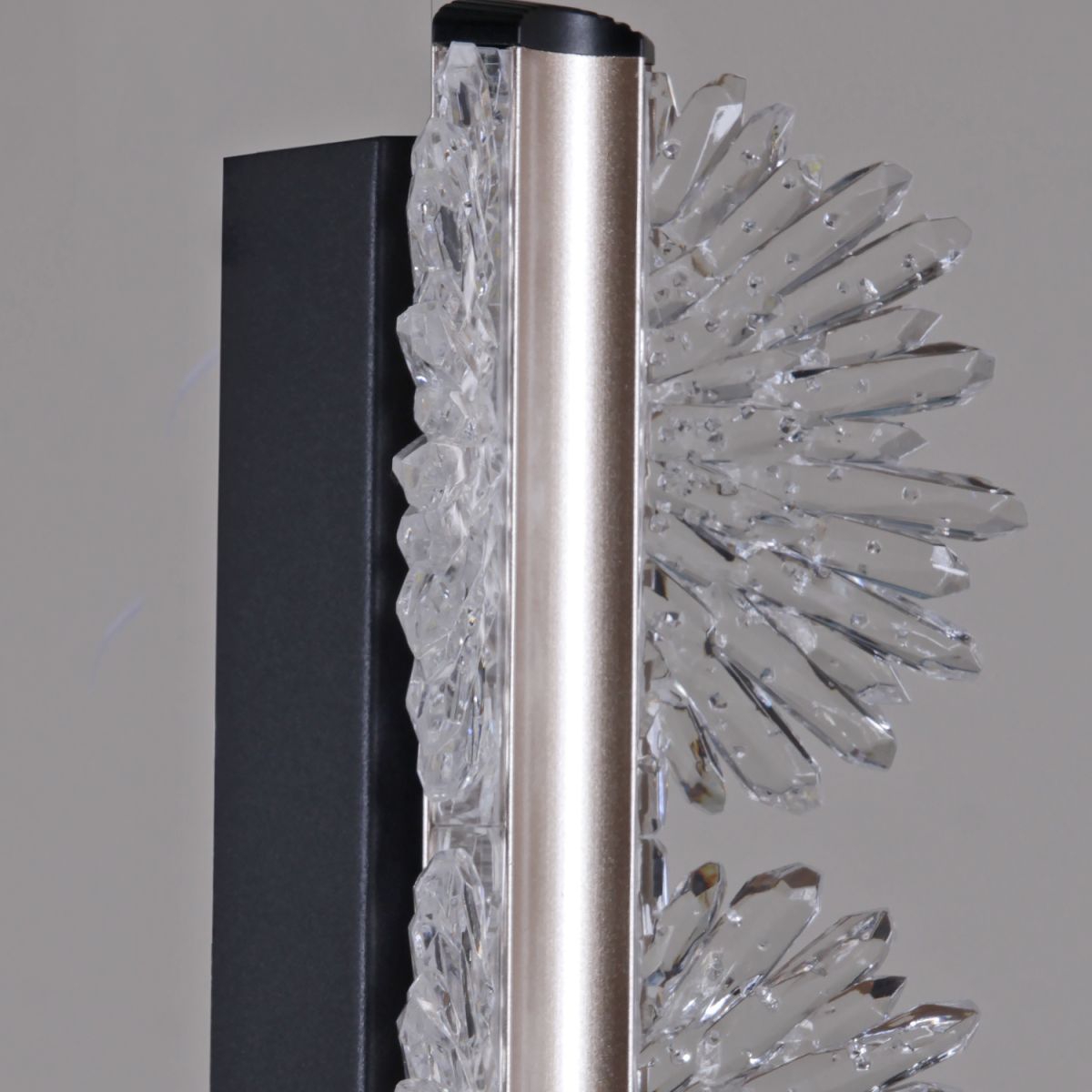 настенный светильник reluce 04471-0.2-24w gd