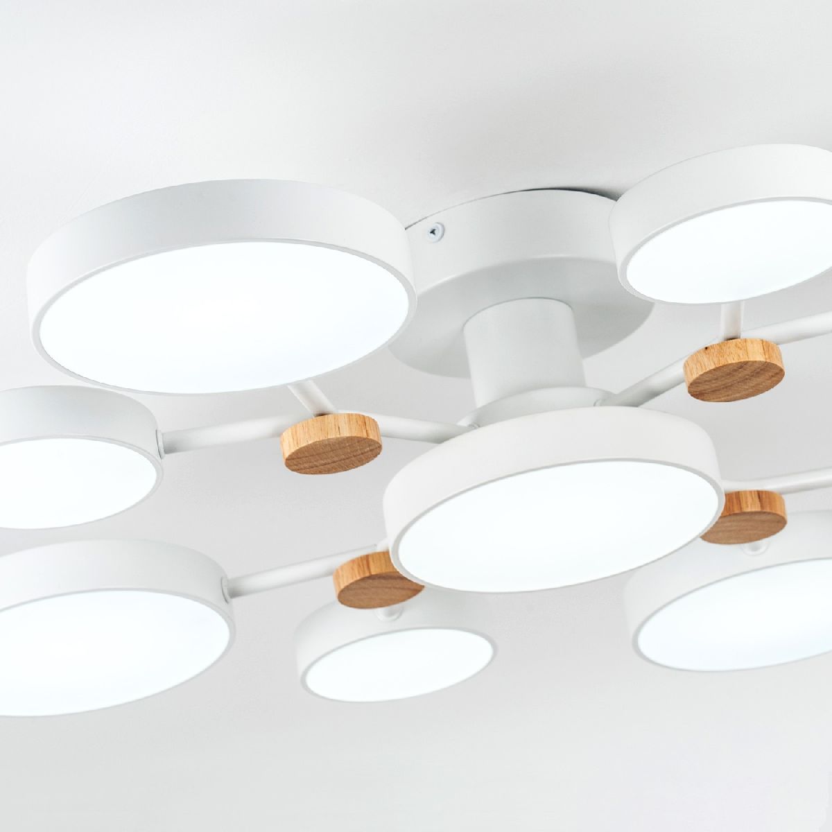 потолочная люстра led4u l3201-780 wt