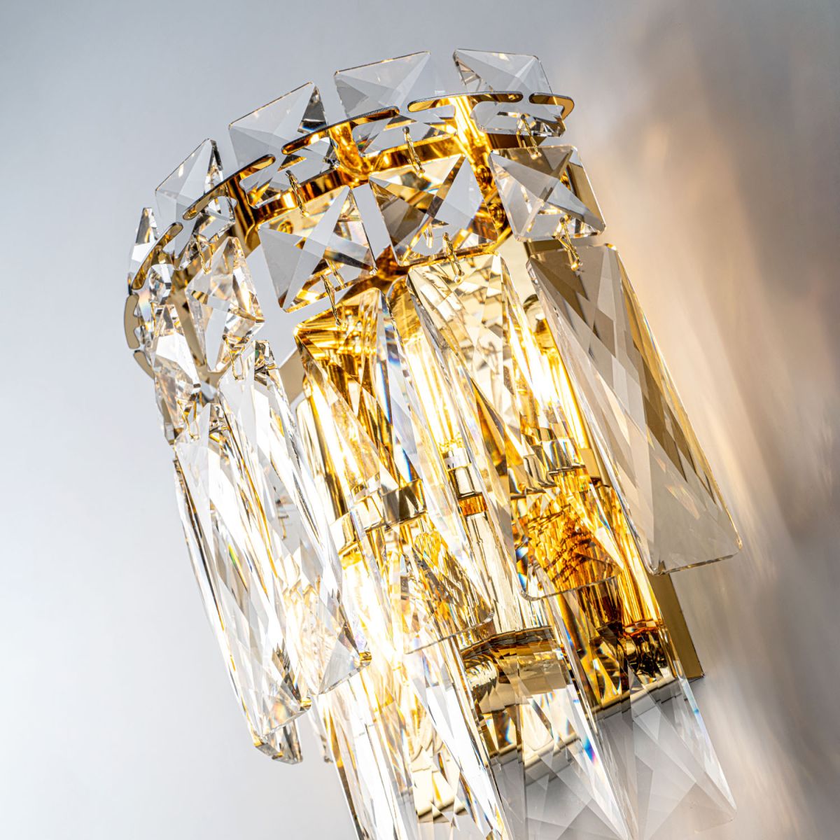 настенный светильник modelux ml.7084.230 gd