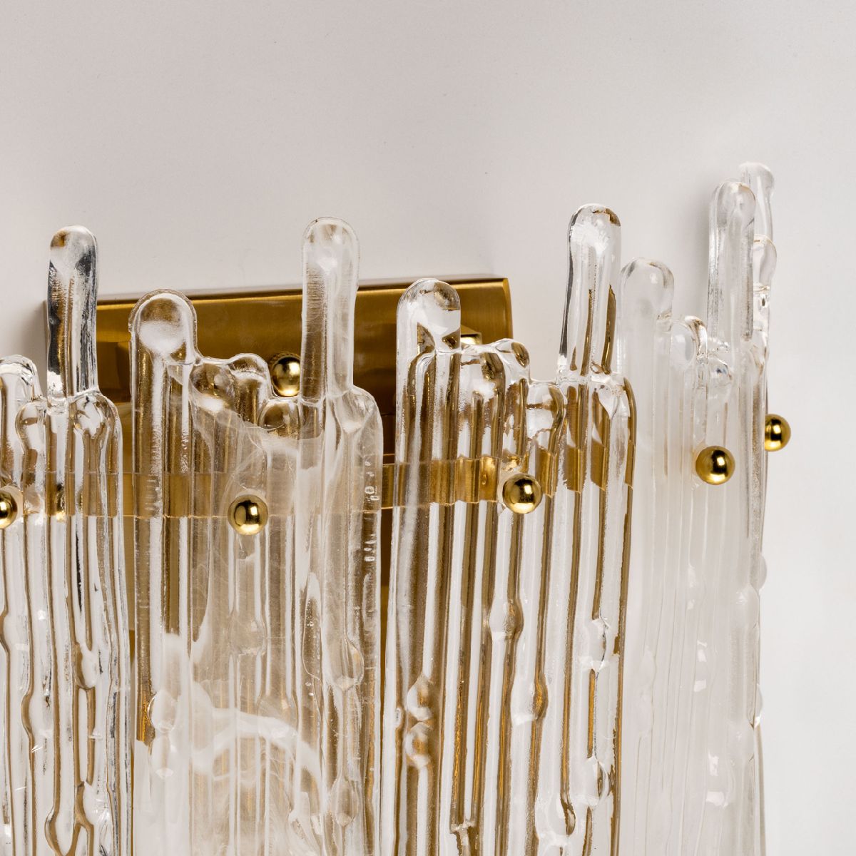 настенный светильник de markt арман 462021002