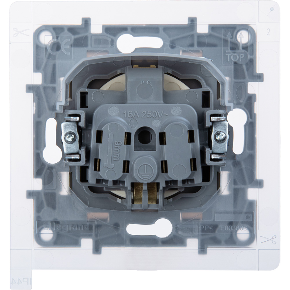 розетка 2к+з ip44 legrand etika слоновая кость 672326