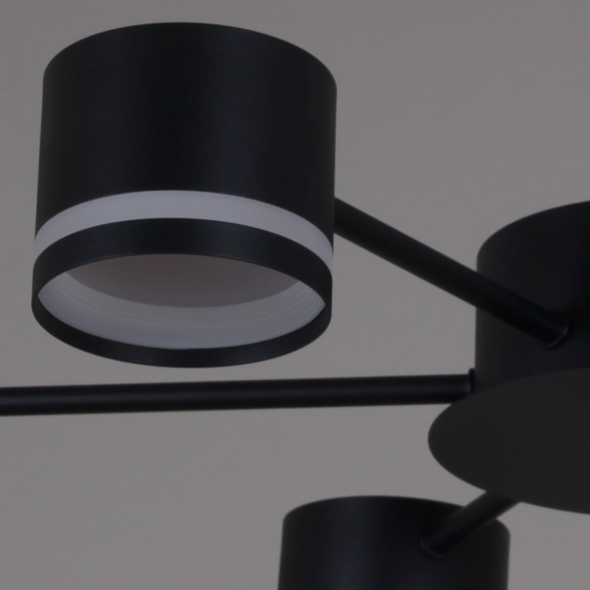 потолочная люстра reluce 06730-0.3-08 gx53 bk