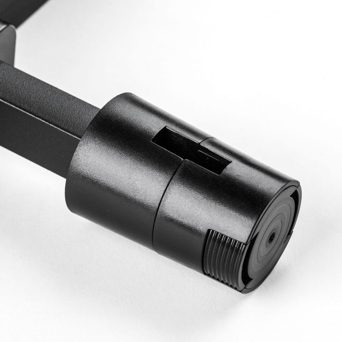 трековый однофазный светильник lightstar due hermes 270347