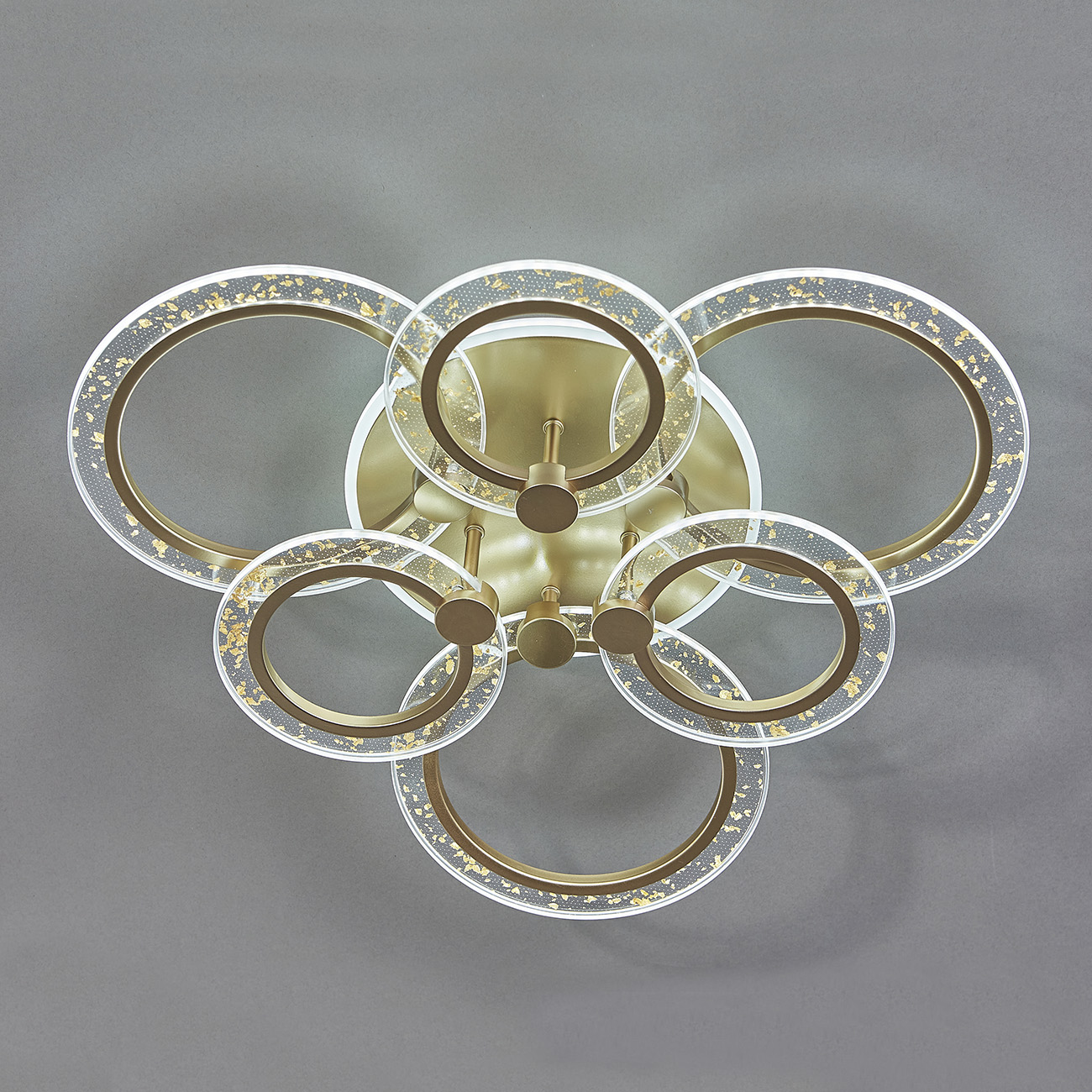 потолочная светодиодная люстра escada enigma 10225/6led gold
