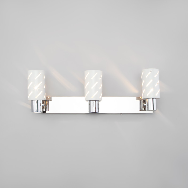 бра eurosvet 20090/3 белый/хром