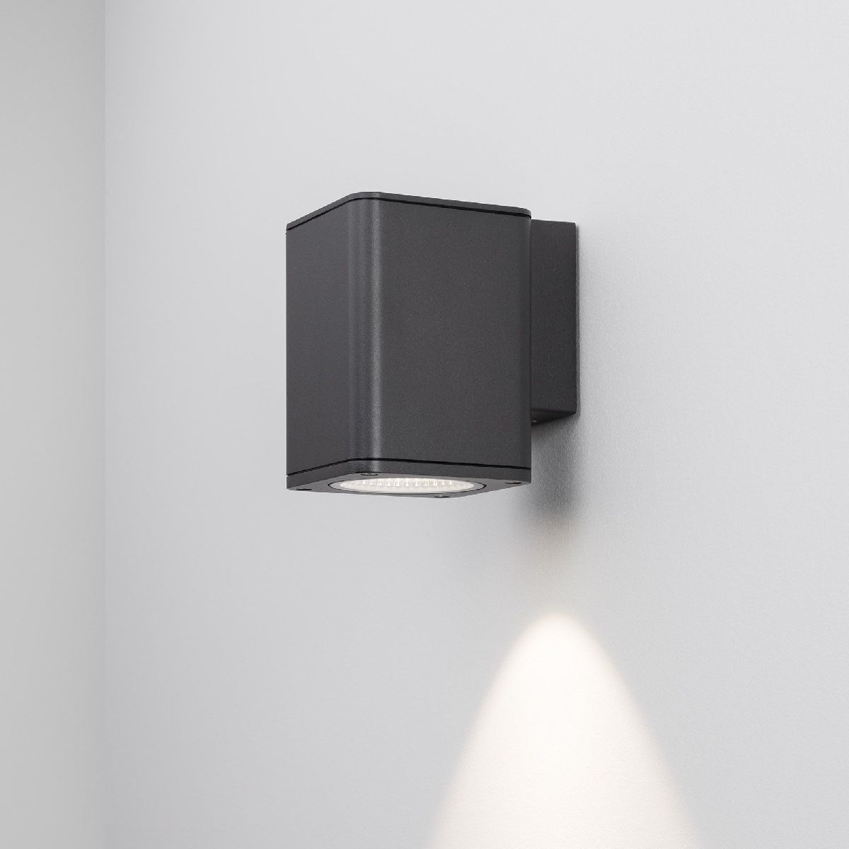 уличный настенный светильник arlight lgd-evo-wall-s100x100-12w day4000 (gr, 44 deg, 230v) 046187