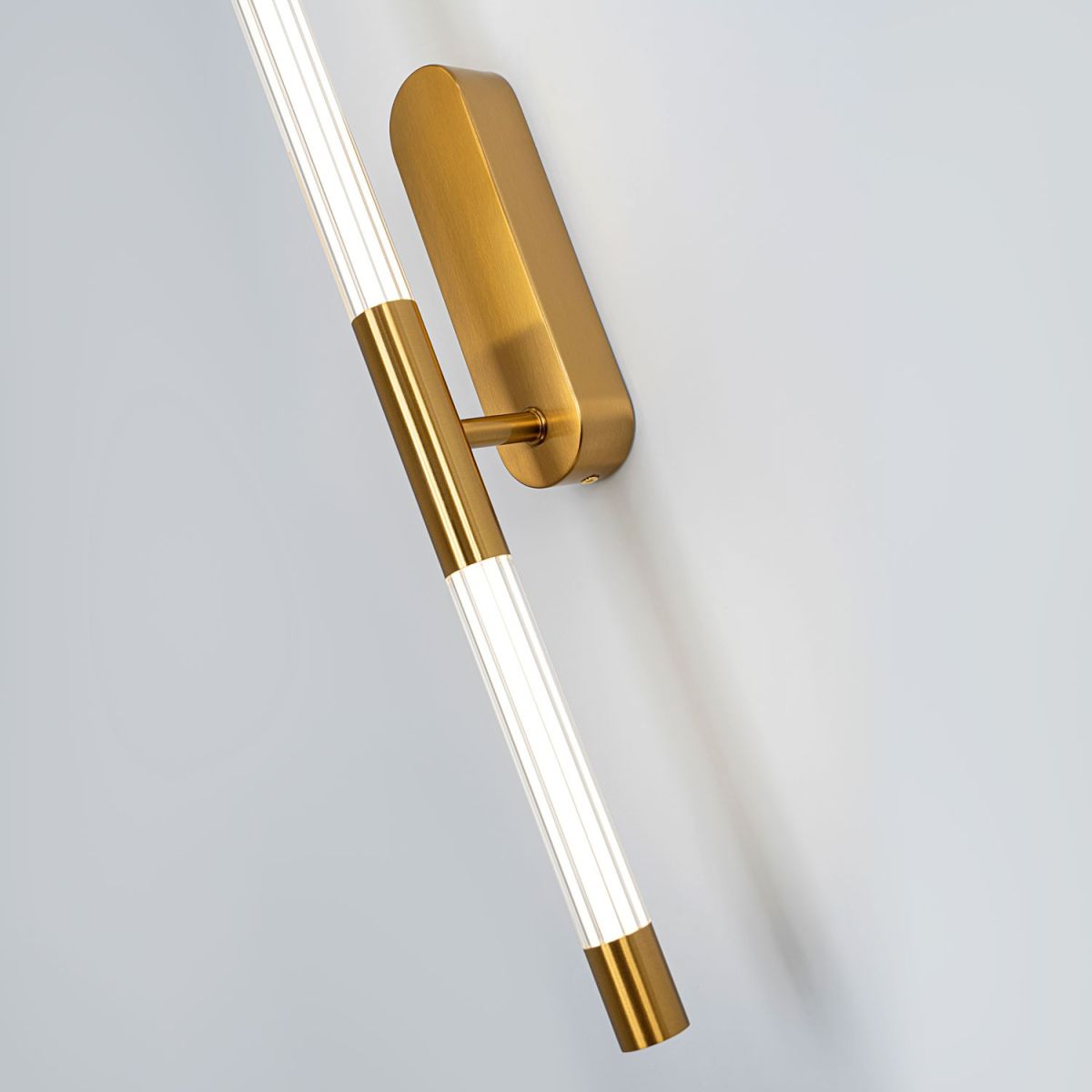 настенный светильник modestyle ms.1230.640 bs