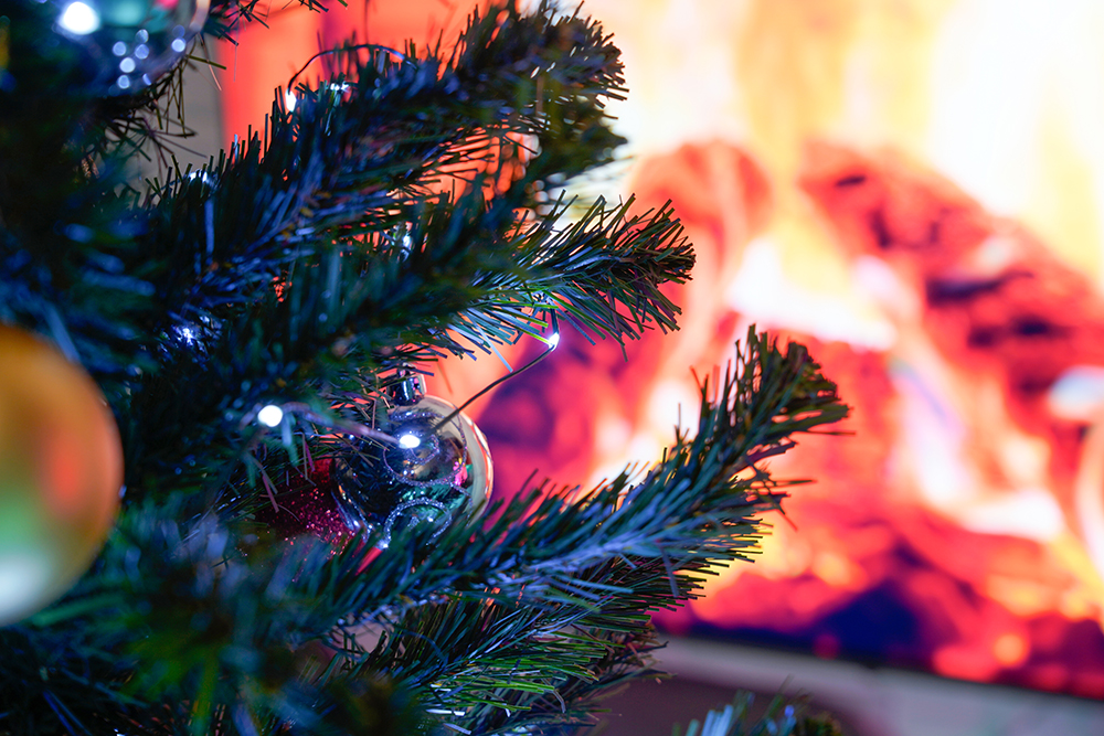 светодиодная гирлянда линейная роса feron cl583 51443