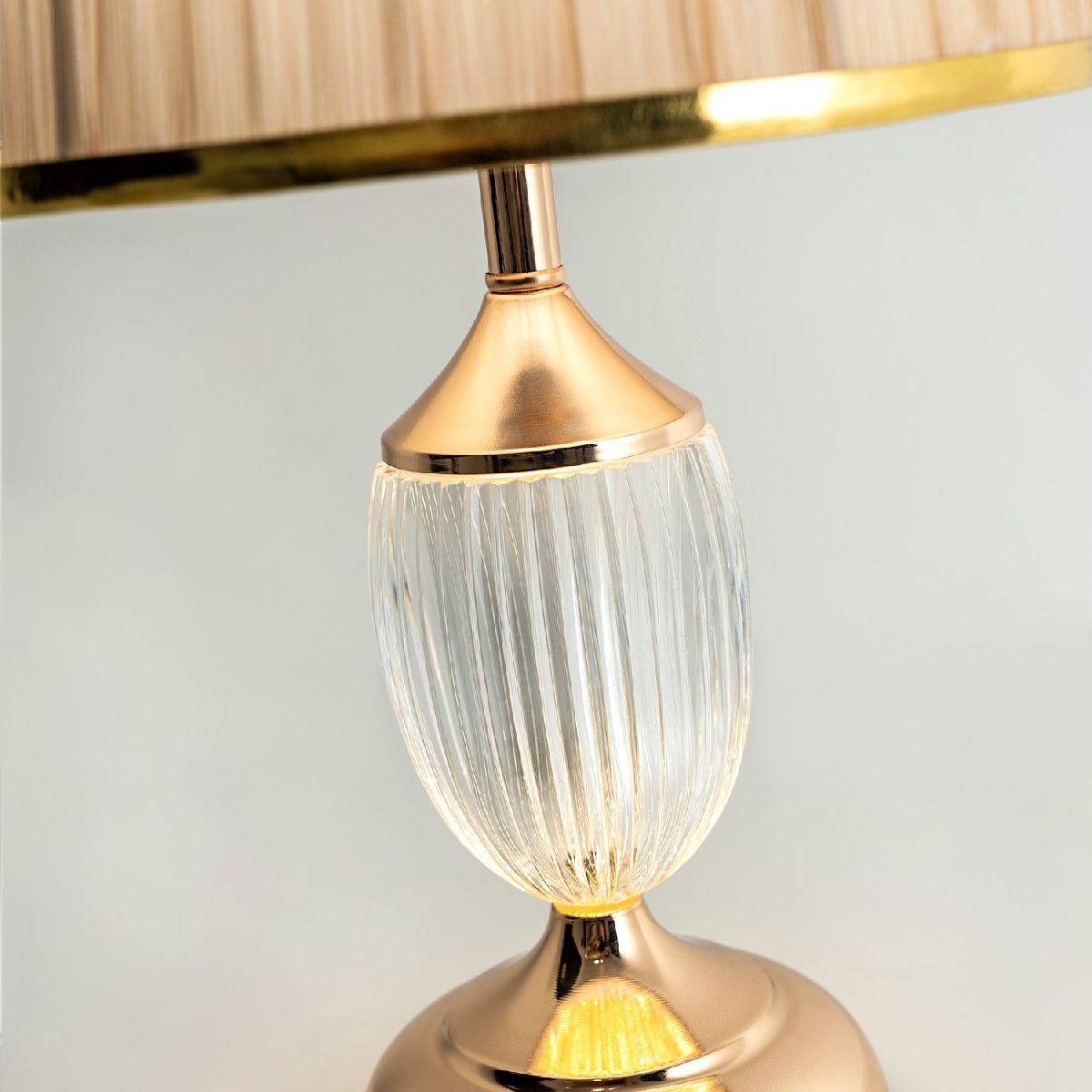 настольная лампа led4u l6171 gd